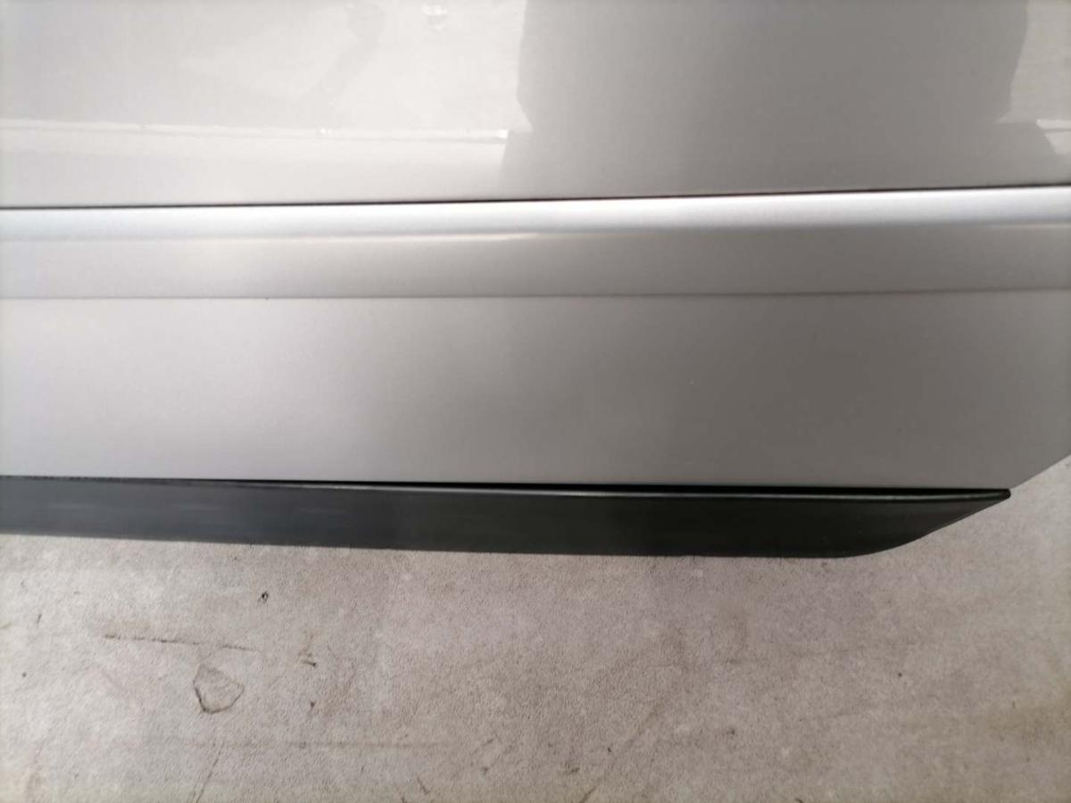 Audi A4 8E original Tür hinten links LY7W Lichtsilber Kombi Bj.2002